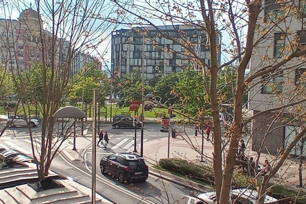 Apartamento Guggenheim Centrico Y Confortable Bilbao Zewnętrze zdjęcie