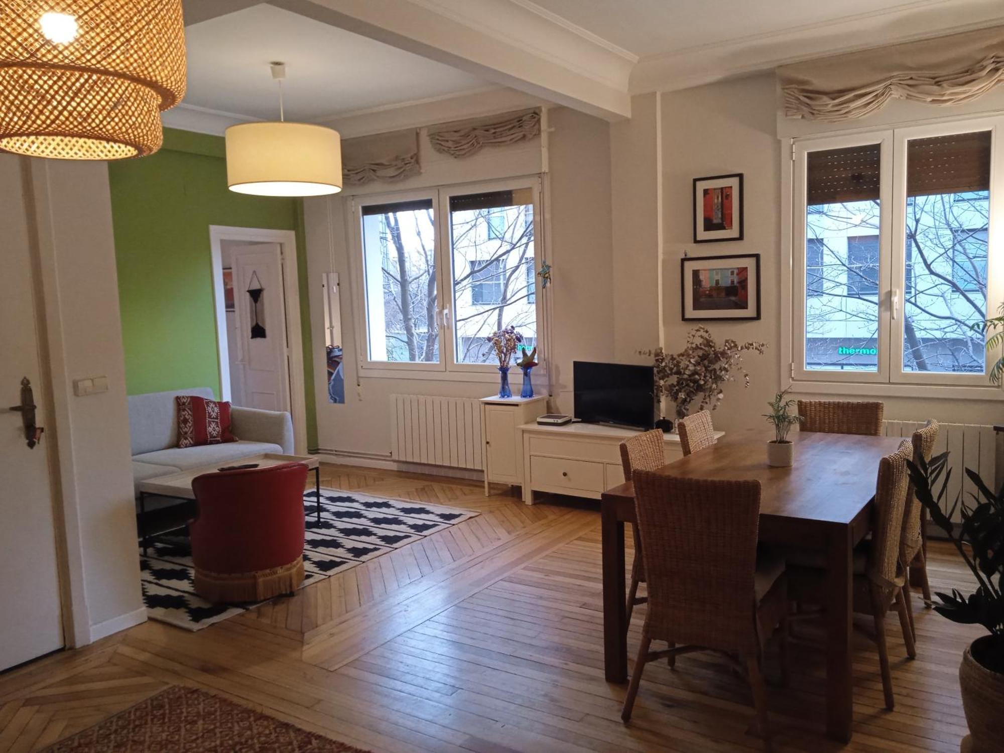 Apartamento Guggenheim Centrico Y Confortable Bilbao Zewnętrze zdjęcie